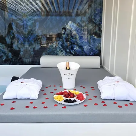 Valentine Vatican View & Jacuzzi *